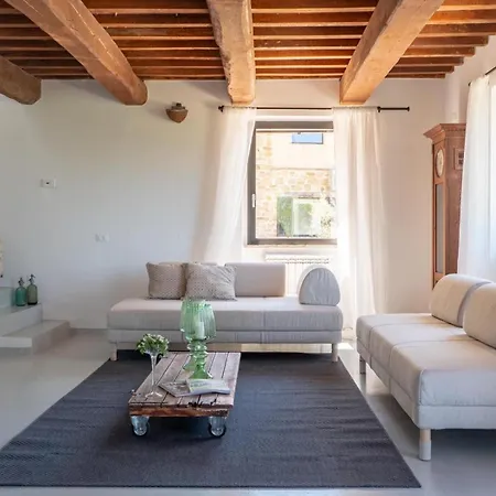 Borgo فندق مبيت وإفطار Crispiero